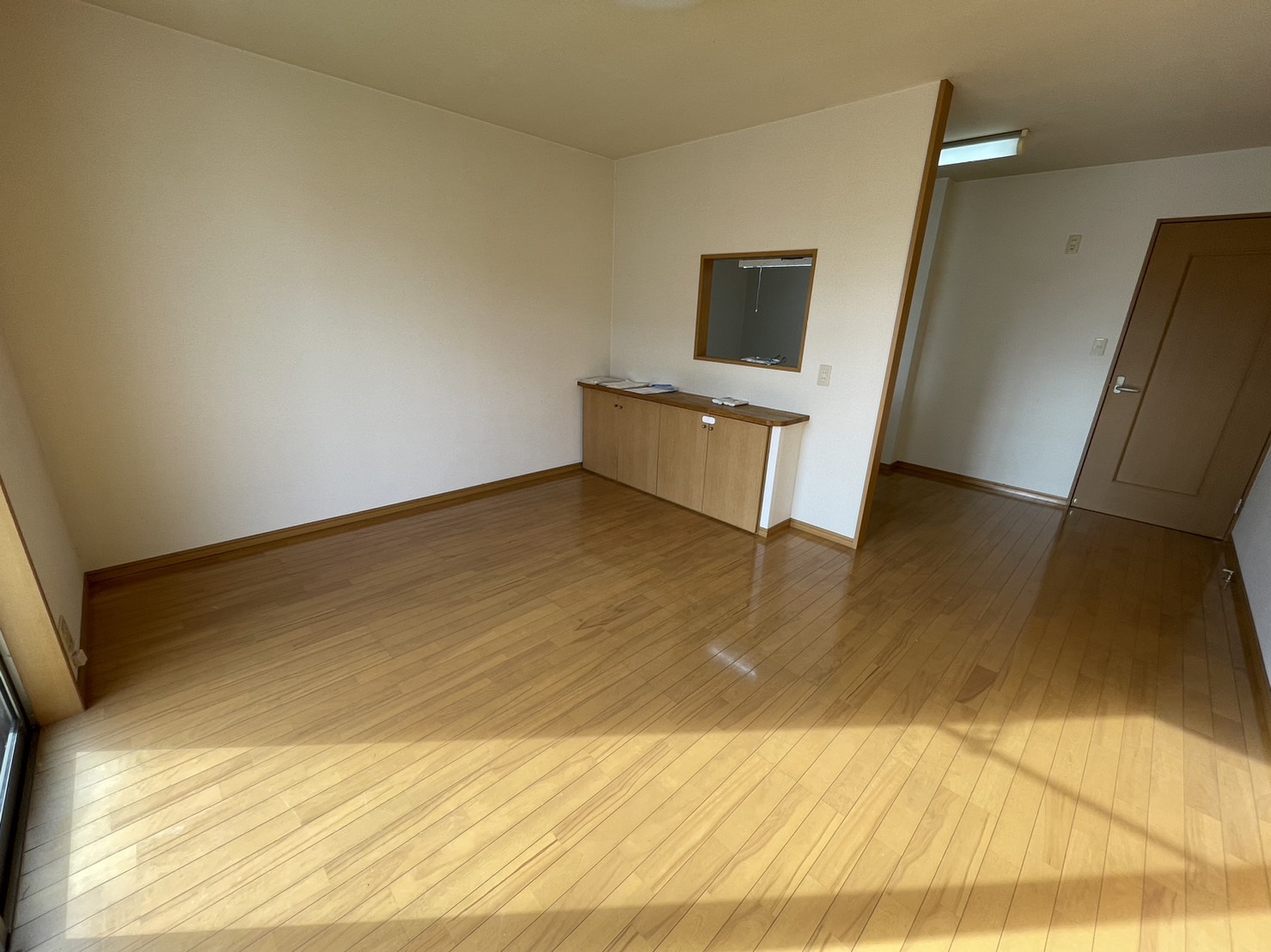 ヴィータ山室_内装_0