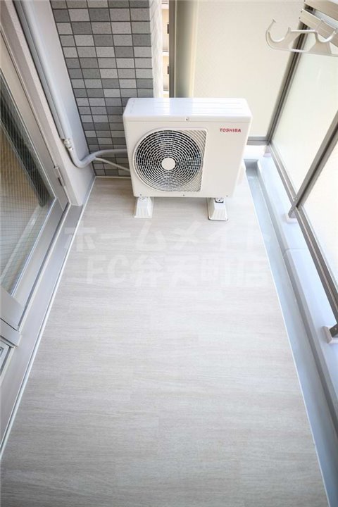 バルコニー　外からの目が気にならないバルコニーで洗濯物が干せます