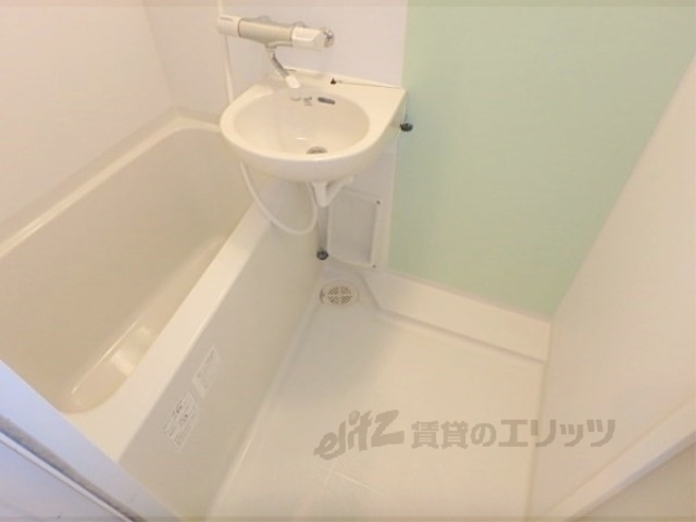 バス・シャワールーム　バス