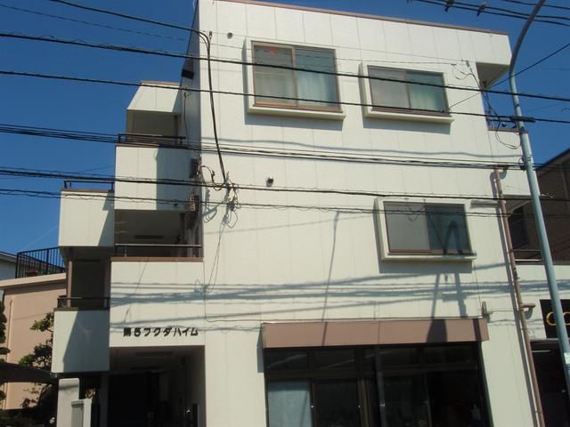 横浜市南区井土ケ谷下町のマンションの建物外観