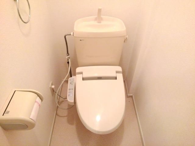 【アーバンヒルズＵ　Ｂのトイレ】