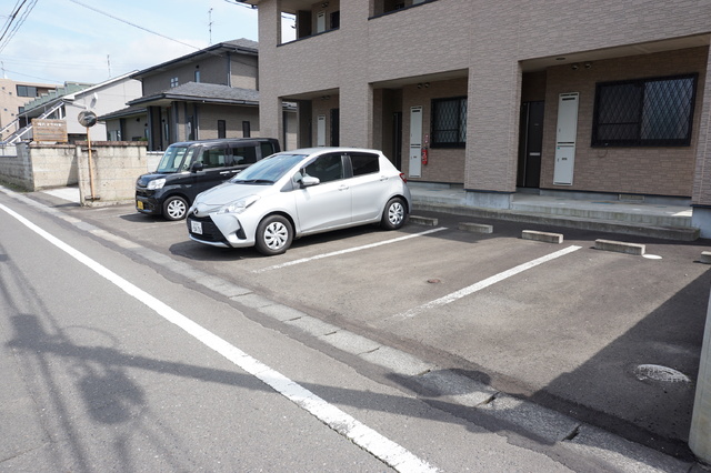 【グリーンハイツIIの駐車場】