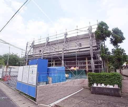 京都市左京区岩倉中町のアパートの建物外観