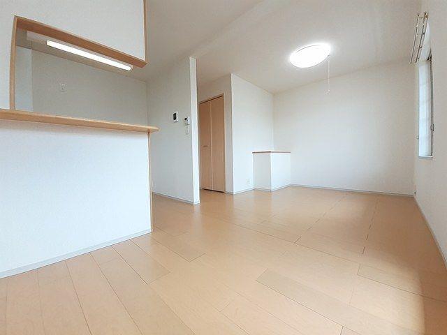 アウローラ玉手II Aの居間写真