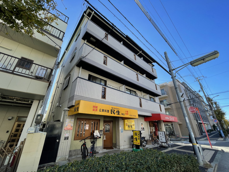 建物外観　グリーンルーフ神若