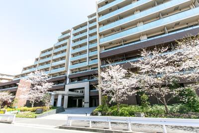 【品川区東五反田のマンションの建物外観】