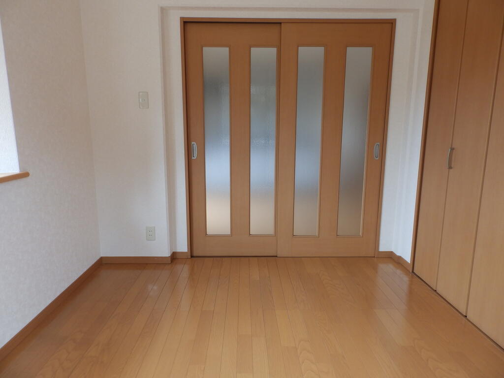 居室・リビング　洋室2