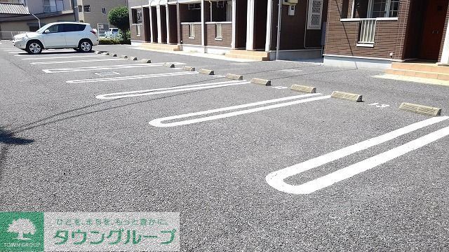 【羽生市大字羽生のアパートの駐車場】