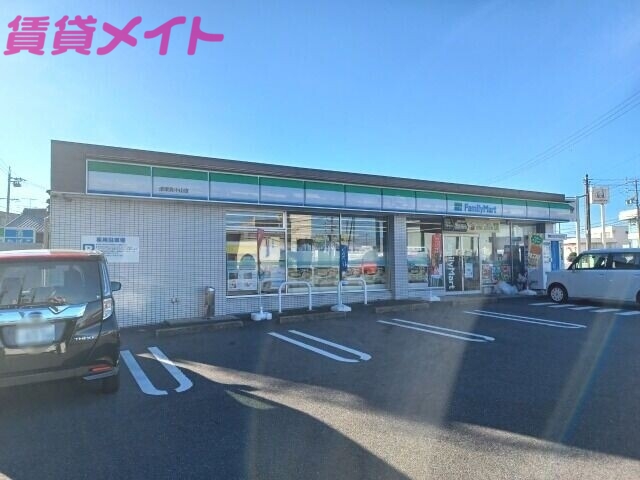 【津市栗真町屋町のアパートのコンビニ】