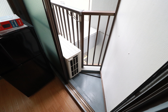 バルコニー　※別号室の写真です。