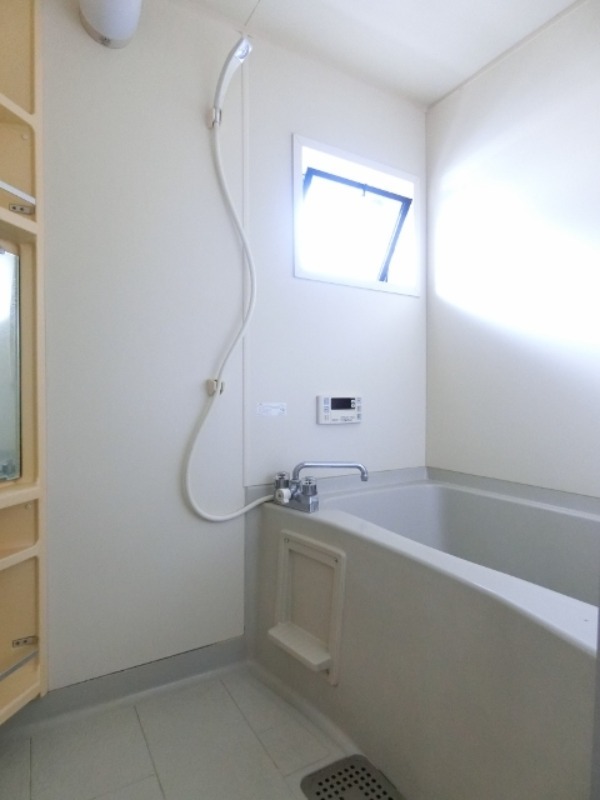 バス・シャワールーム　図面と現状に相違がある場合には現状を優先