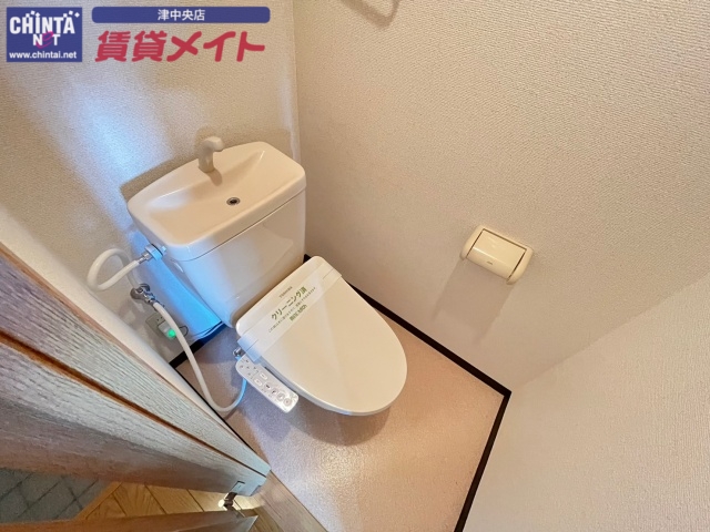 トイレ　同型参考写真