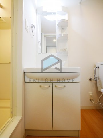 洗面設備　朝の身支度には欠かせない独立洗面化粧台