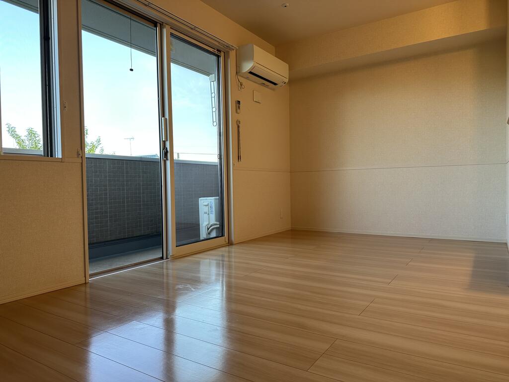 居室・リビング　※写真は201号室のものです