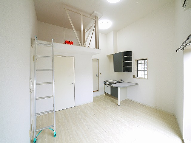 居室・リビング　居間です