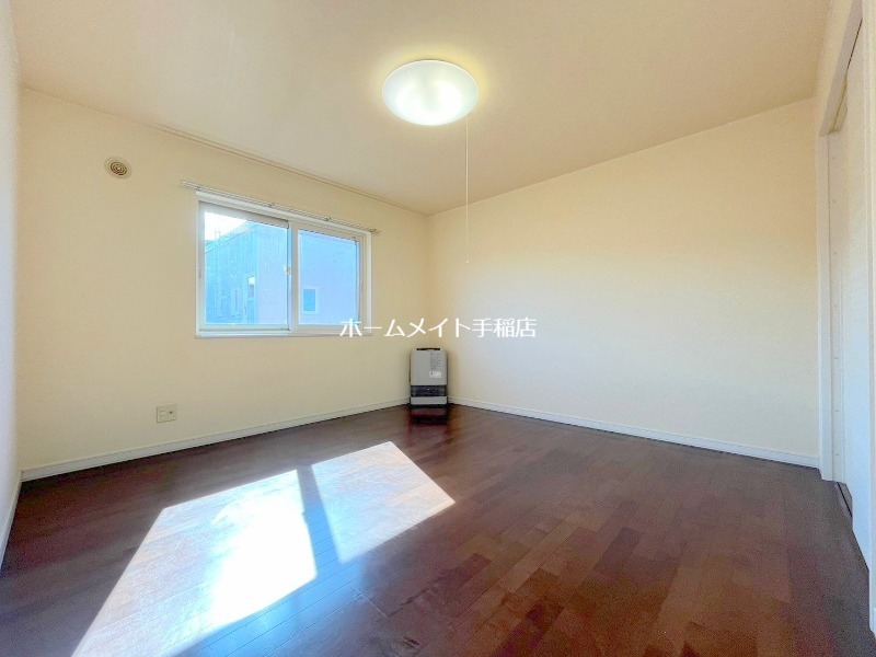 その他部屋・スペース　明るい洋室、寝室にどうぞ♪