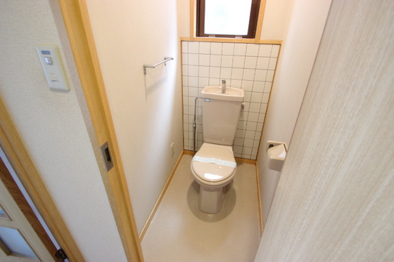 トイレ　※別部屋の写真です