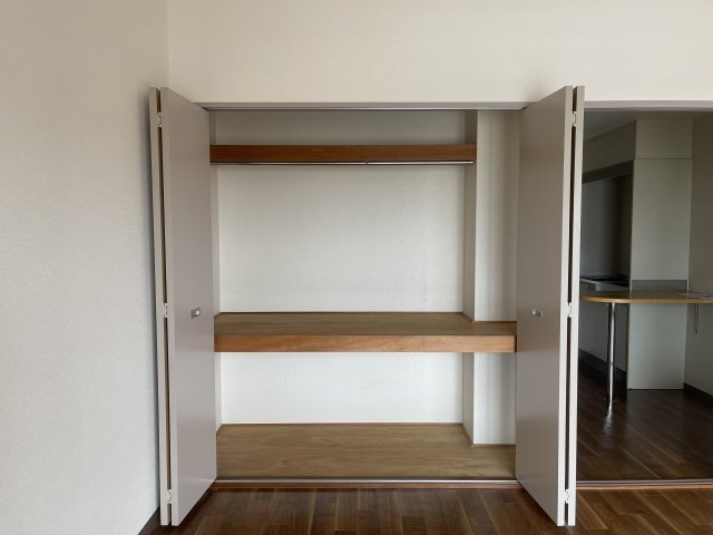収納　同物件別号室の写真です。