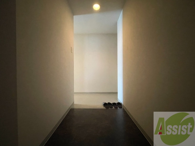 玄関　玄関から見た景色はこちらです。イメージできますか。