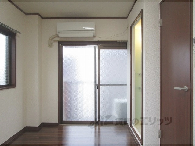 居室・リビング　洋室