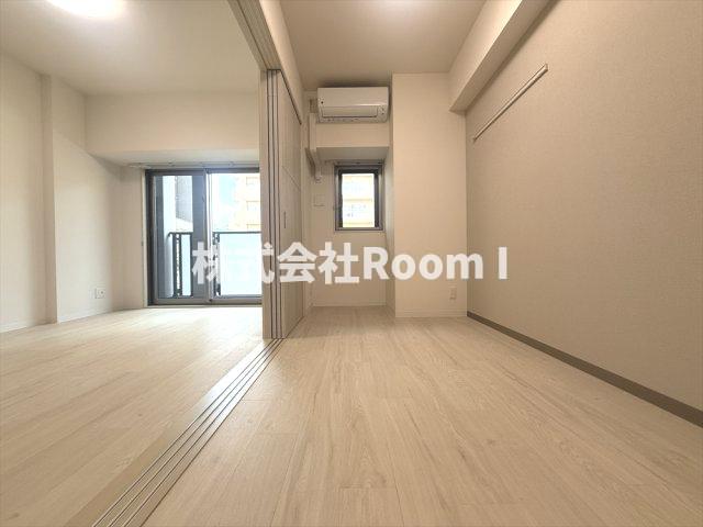 その他部屋・スペース　広くて明るい寝室