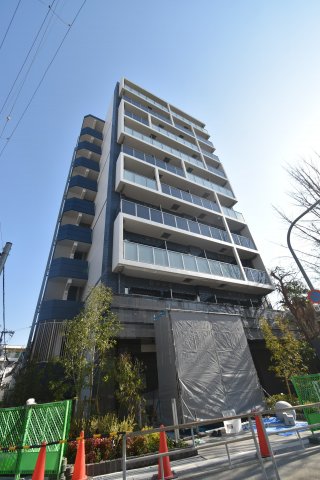 プレサンスOSAKA西中島リエゾンの建物外観