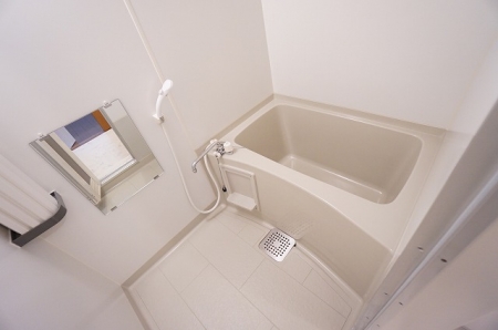 バス・シャワールーム　浴室乾燥機付き