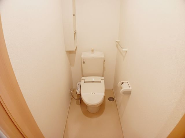 メゾンKT13号館のトイレ写真