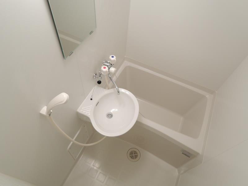 バス・シャワールーム　浴室乾燥機で雨の日でもらくらくお洗濯！