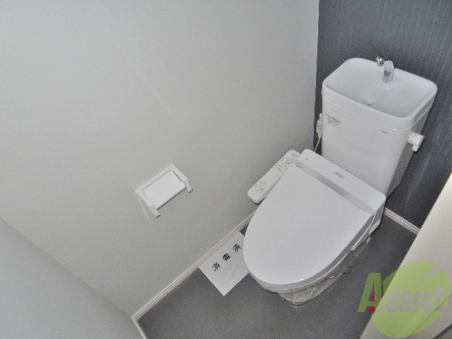 トイレ　トイレは便利なウォシュレット付き。シャワートイレは嬉しいです