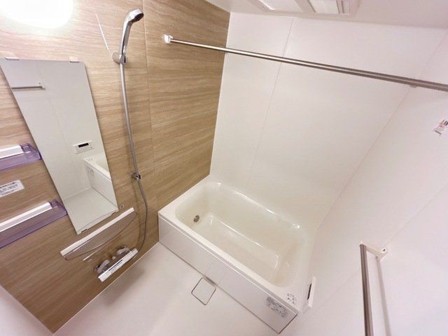 バス・シャワールーム　バス