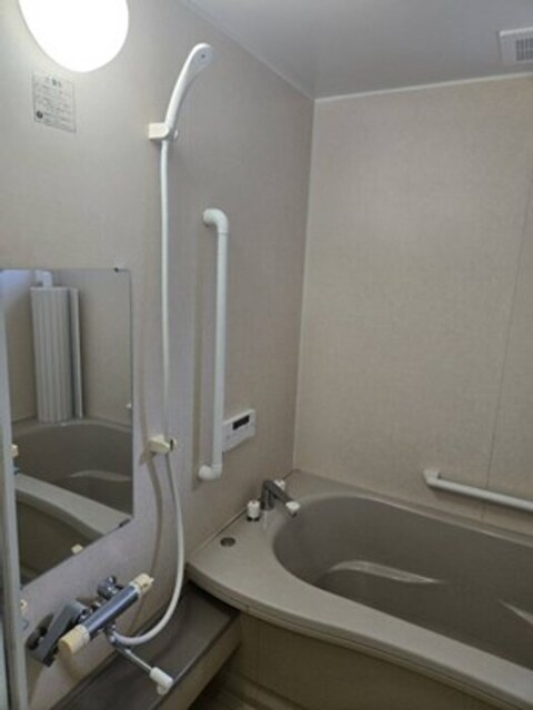 バス・シャワールーム　浴室