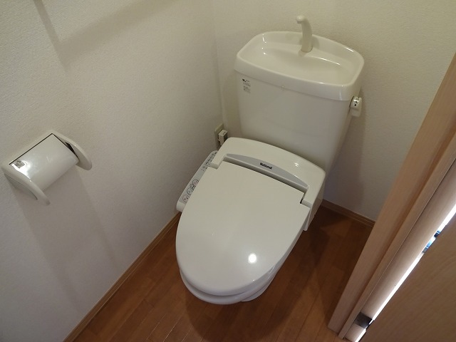 トイレ　※別号室の同間取の参考写真です