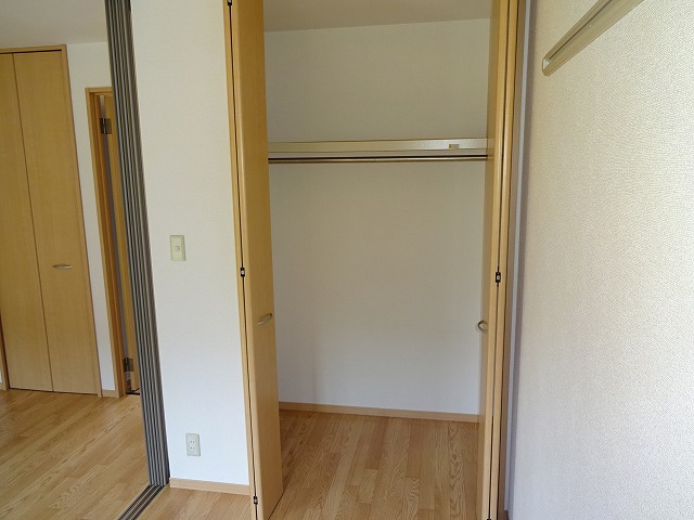 収納　※別号室の同間取の参考写真です