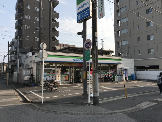 コンビニ　ファミリーマート本千葉駅東口店（コンビニ）まで665m