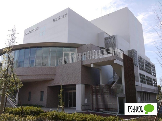 図書館　名古屋市瑞穂図書館（図書館）まで2095m