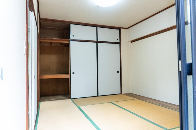 収納　和室とたっぷり入る押し入れ