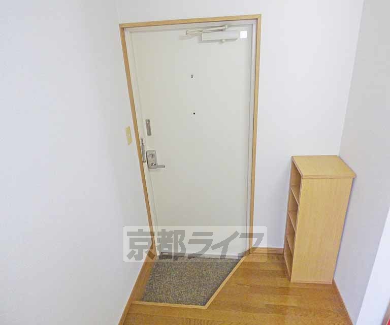 玄関　広々とした玄関です。