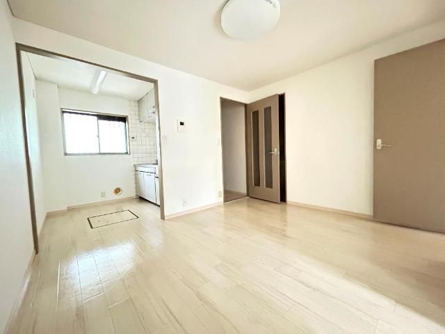 エクセレンスKの居間写真