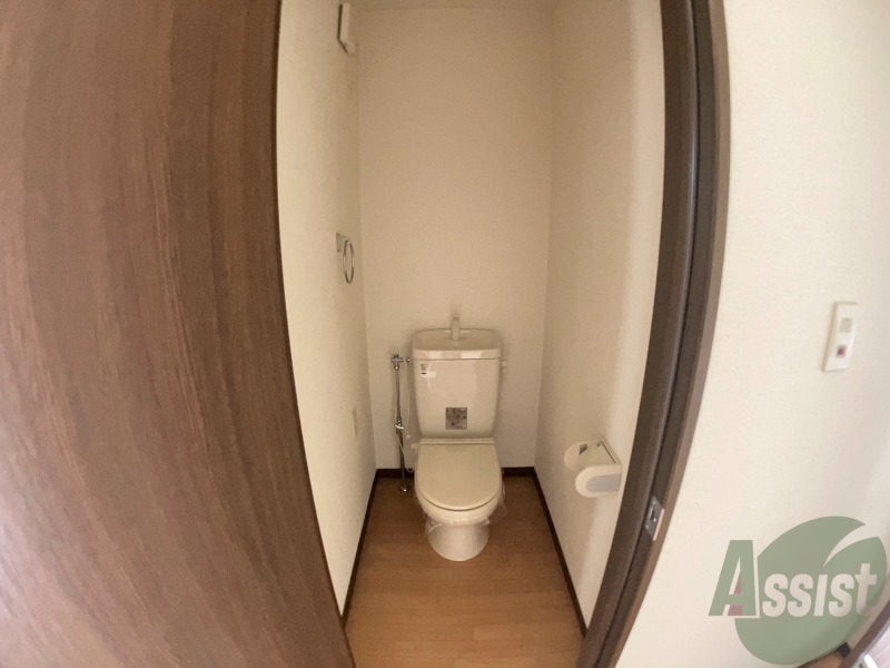 トイレ　トイレはウォシュレット機能付き。シャワートイレは日本の宝。