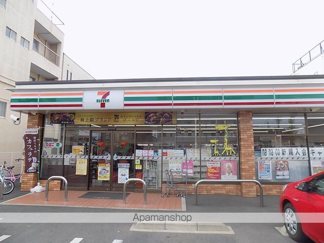 コンビニ　セブンイレブン（コンビニ）まで447m