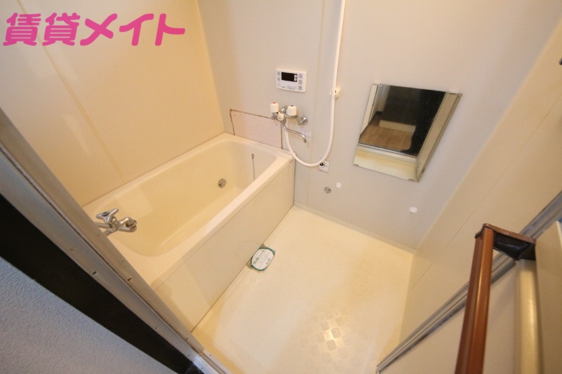 バス・シャワールーム　同物件別室写真