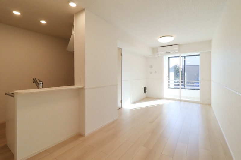 居室・リビング　図面と現状に相違がある場合には現状を優先