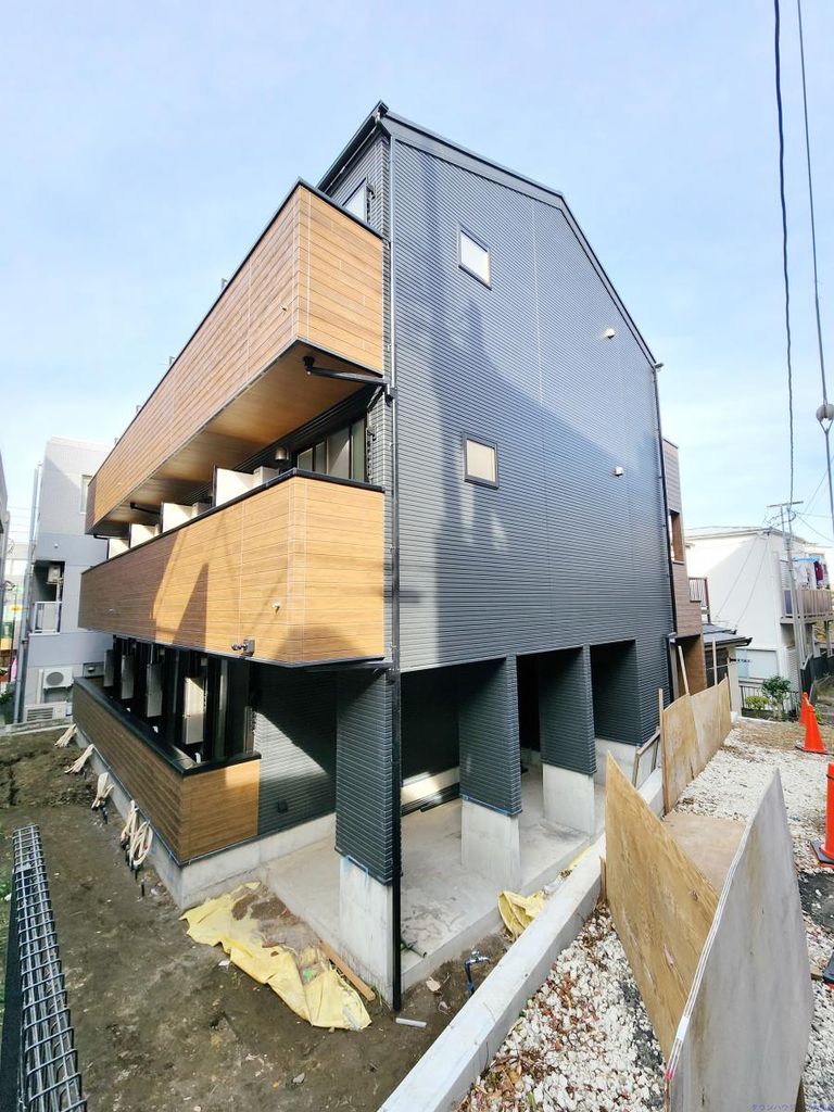 アザーレ・バモス藤沢本町の外観写真