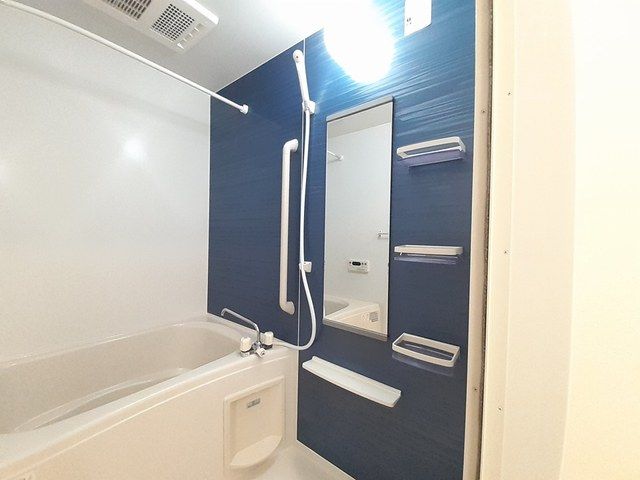 バス・シャワールーム　お風呂で日々の疲れを落としましょう