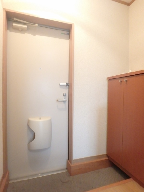 玄関　図面と現状に相違がある場合には現状を優先