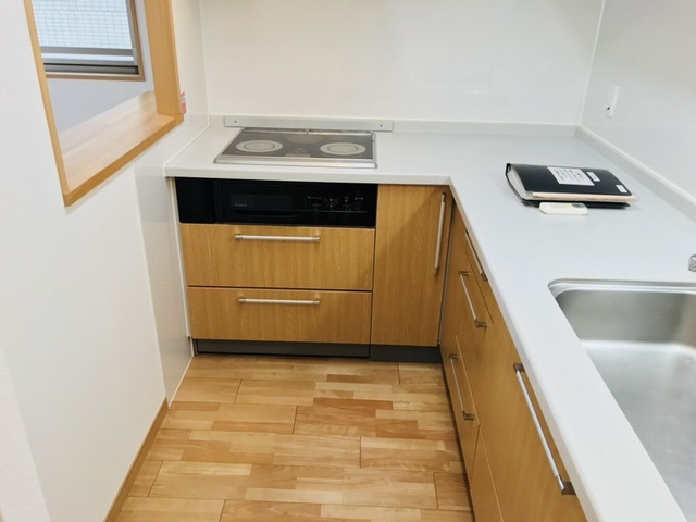 キッチン　写真は同タイプ住居です。