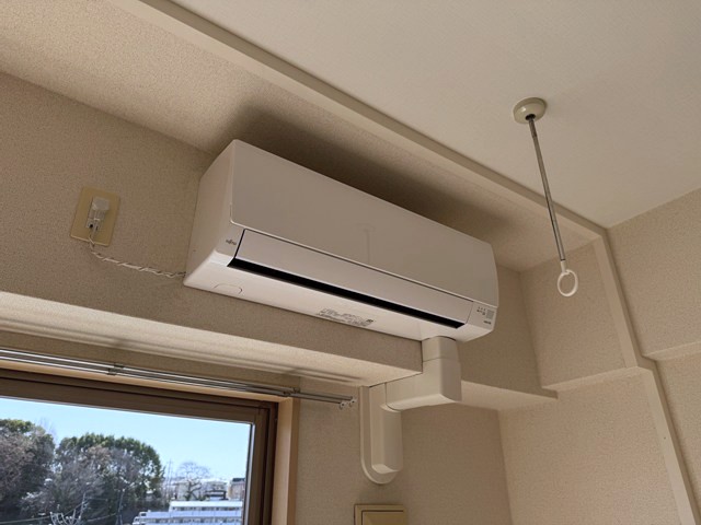 その他設備　暑い夏や寒い冬に大活躍のエアコン付きです☆冷暖房完備で1年中
