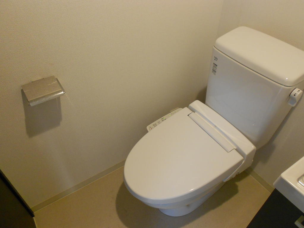 トイレ　同タイプ同モデルを使用