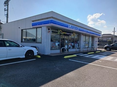 コンビニ　ローソン高島店様（コンビニ）まで450m